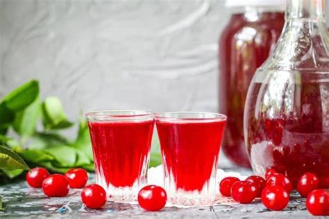 Домашняя наливка из компота с необычным вкусом