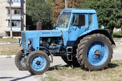 МТЗ-80 и причина черного дыма