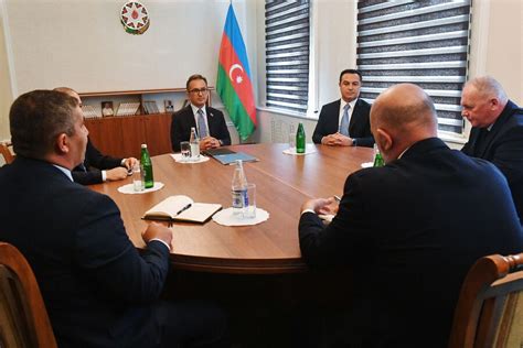 Мифы о работе с армянами