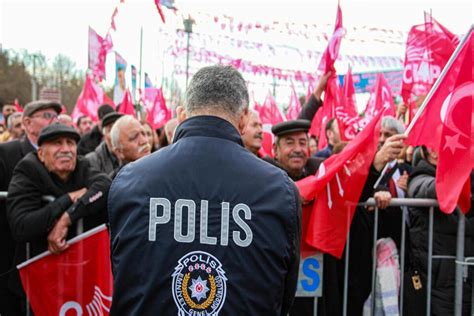 Политические сопротивление и протестные акции
