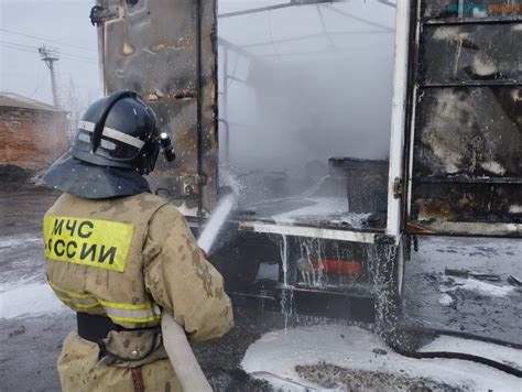 Место размещения маленького свинья на грузовом автомобиле от Камского автомобильного завода