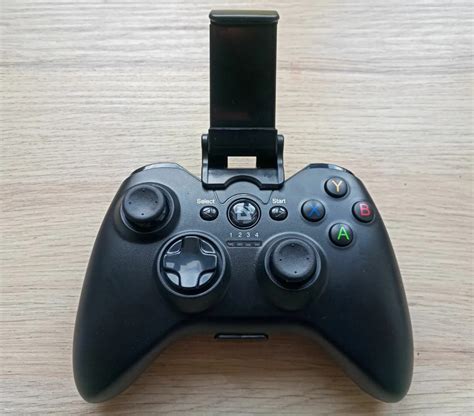 Основные преимущества игрового контроллера Defender X7