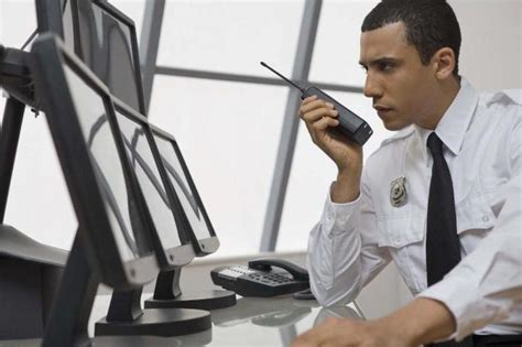 Особенности работы ночного и выходного сторожа