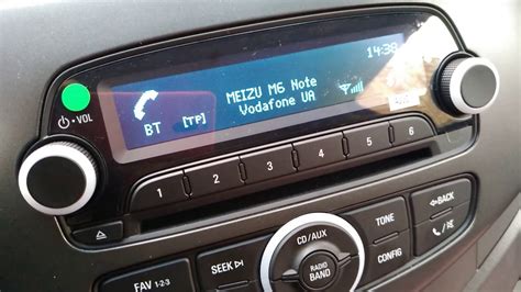 Подключение телефона к автомобилю с помощью USB-кабеля