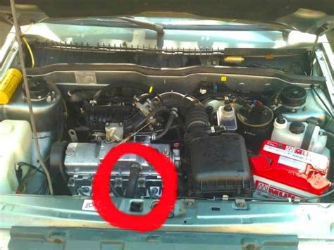 Расположение идентификатора двигателя на автомобиле Lada 2115