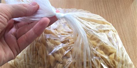 Важность удаления целлофанового пакета