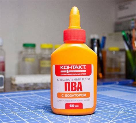 Как нанести клей ПВА на нос