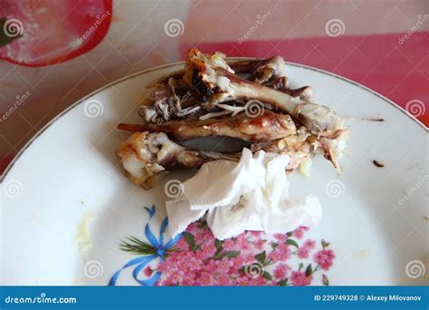 Символика сновидения с голыми куриными костями