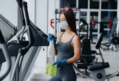 Важность правильного ухода за спортивным костюмом для его долговечности