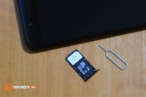 Вставка SD-карты в Xiaomi Redmi Note 10 Pro