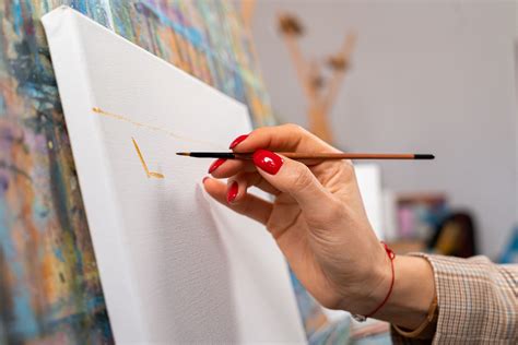 Выбор холста, краски и кистей