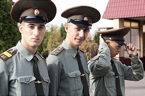 Звание младшего сержанта на гражданке
