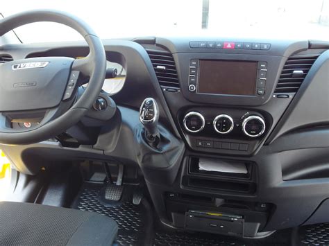 Как активировать магнитолу Iveco Stralis