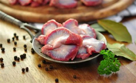 Как выбрать куриные желудки для копчения