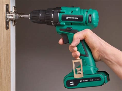 Как заменить сверло на шуруповерт Makita