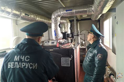 Контакт с аварийными службами и профессионалами
