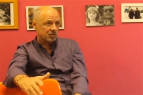 Описание сна о уходе мужа к подруге