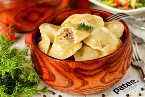 Пельмени и пирожки: