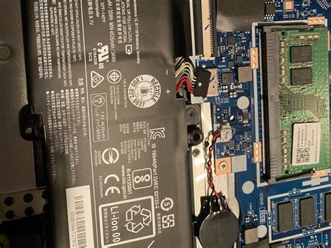 Подготовка к увеличению памяти на Lenovo IdeaPad 3