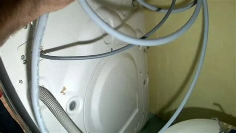 Полезные советы по отключению шланга подачи воды в стиральной машине Electrolux