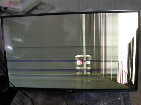 Почему возникают дефекты на экране ТВ LG