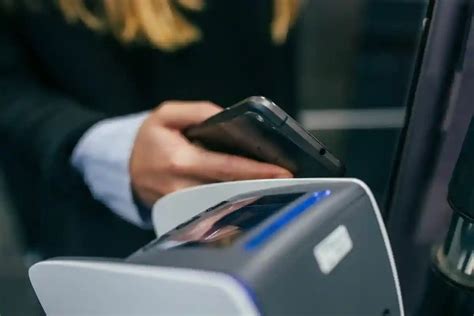 Преимущества оплаты через электронные кошельки