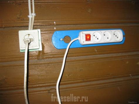 Прикрепите удлинитель к стене: