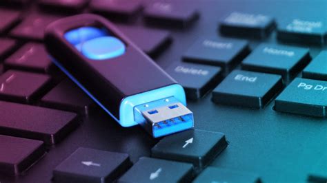 Проигрывание контента с USB-накопителя