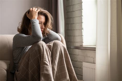 Страх и беспокойство в грезах о грибах на ногах