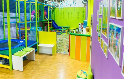 Кинозал или игровая комната для детей и взрослых