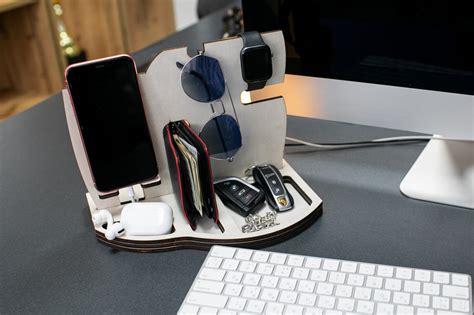 Оригинальный держатель для смартфона