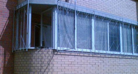 Преимущества закрытой решетки на балконе