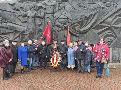 Традиции празднования 77-летия женщины